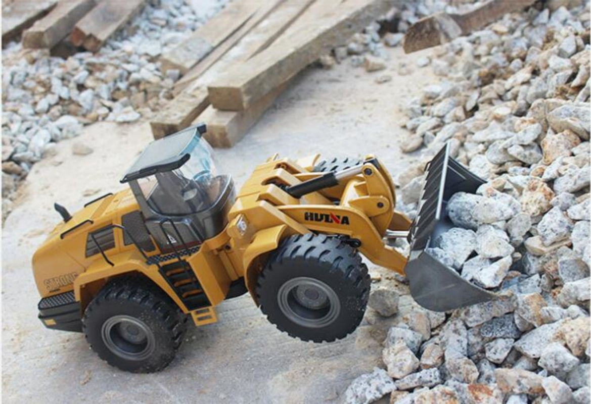 Rc Hobby World - Huina 1583 Remote Control Bulldozer RC